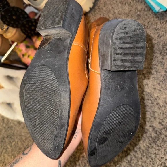 Brown Western Embroidered Boots - Picture 5 of 7